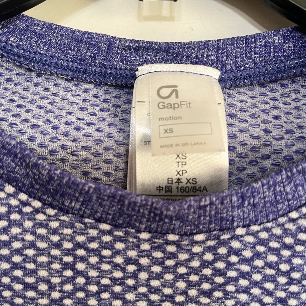 GAP Fit Women's Long Sleeve Tee in Deep Blue - Picture 3 of 3